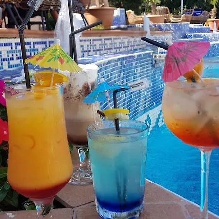 Sunquest Отель 3*