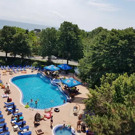 Sunquest Отель 3*