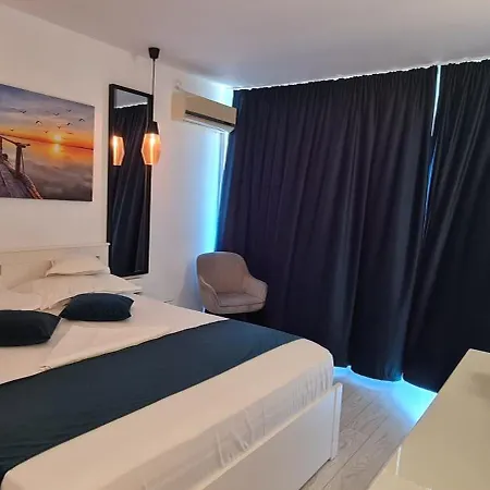 Sunquest Hotel